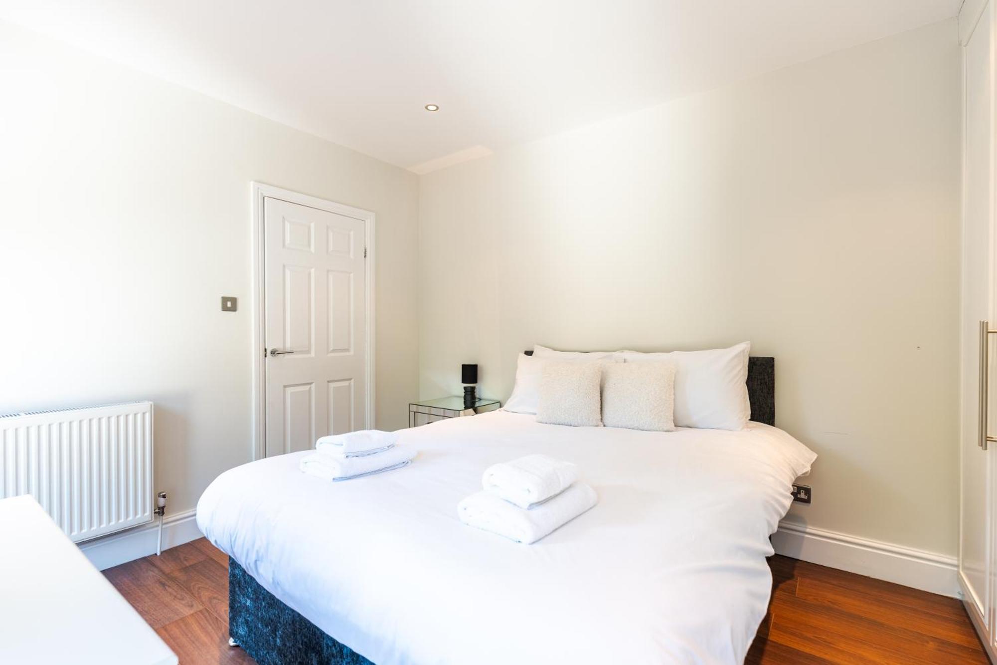 The House @ Sitwell Arms Hotel Renishaw Extérieur photo