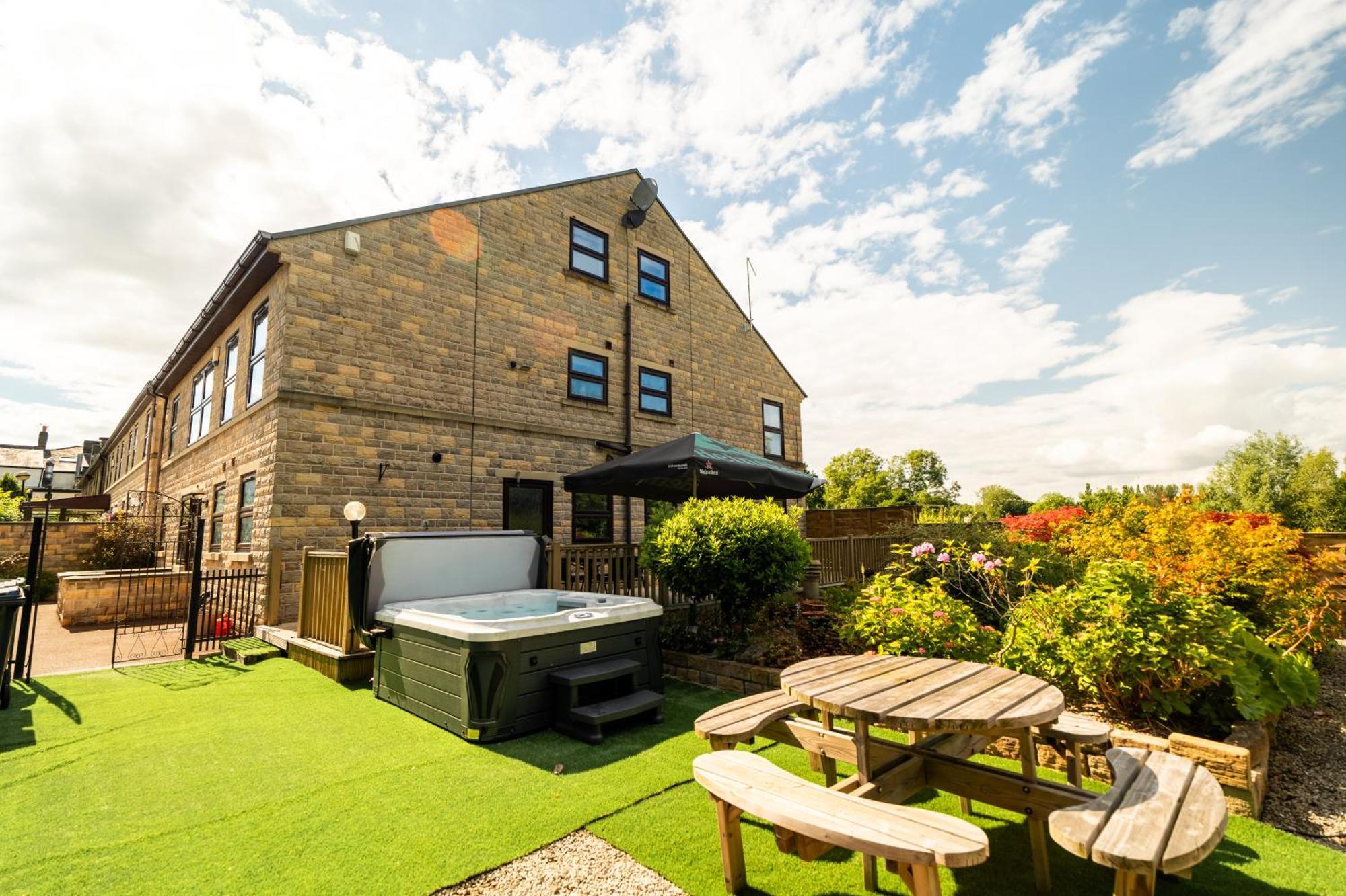 The House @ Sitwell Arms Hotel Renishaw Extérieur photo