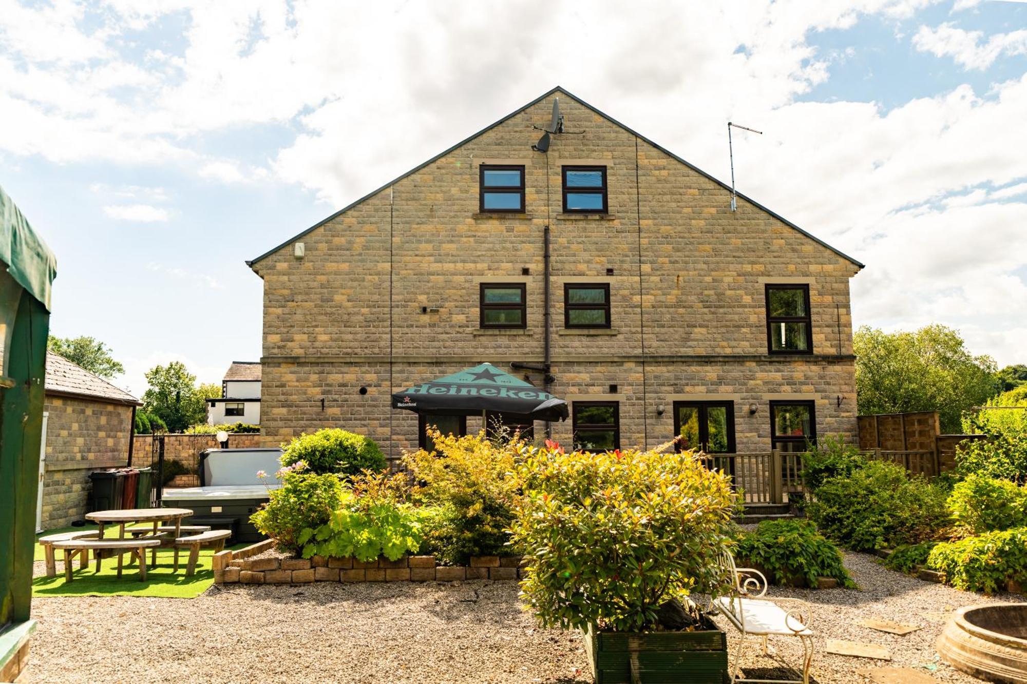 The House @ Sitwell Arms Hotel Renishaw Extérieur photo